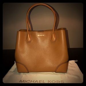 Michael Kors Mercer Gallery Medium Leather Satchel